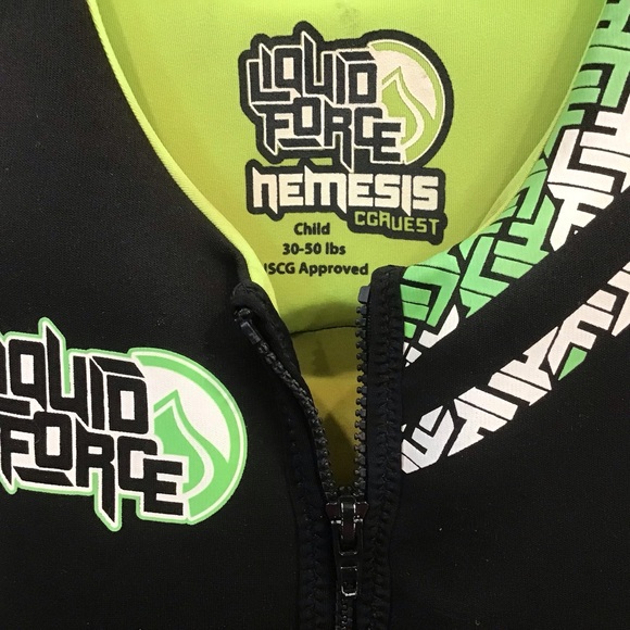 Force1 Black and Green Life Vest - Picture 2 of 5